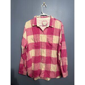 American Eagle Women’s Pink & Cream‎ Flannel Size Med With Breast Pockets